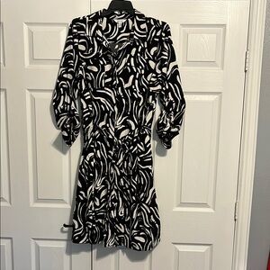 Black and White Patterned Nine West Women's Shirt Dress